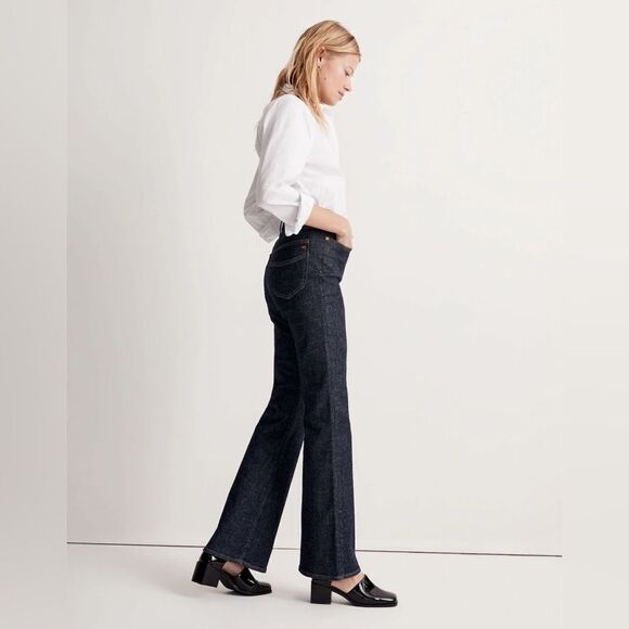 MADEWELL The Perfect Vintage Flare Jean in Wrenford Wash - Picture 4 of 12